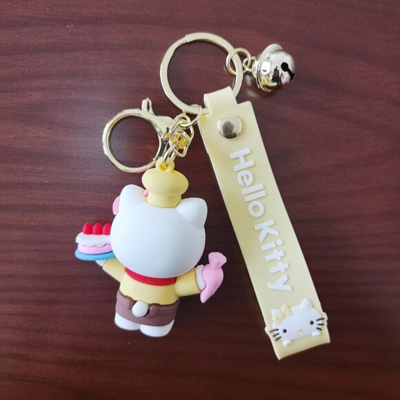 NO.323 Hello Kitty Baker keychain - Picture 2 of 3